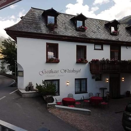 Gasthaus Weisskugel Hotel Малес Веноста Екстериор снимка