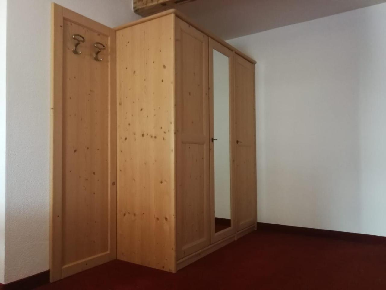 Gasthaus Weisskugel Hotel Малес Веноста Екстериор снимка