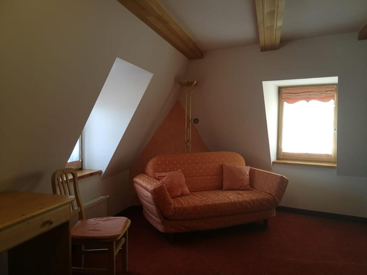 Gasthaus Weisskugel Hotel Малес Веноста Екстериор снимка