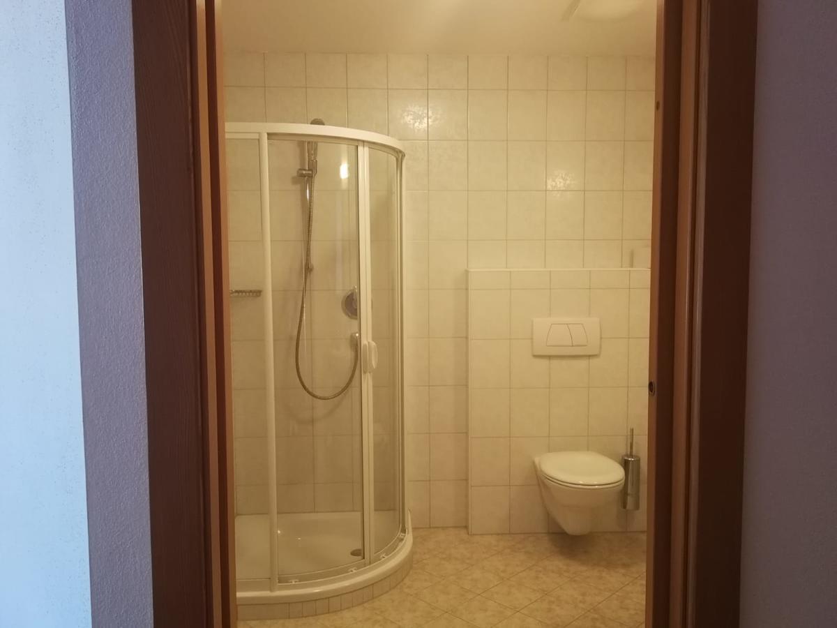 Gasthaus Weisskugel Hotel Малес Веноста Екстериор снимка