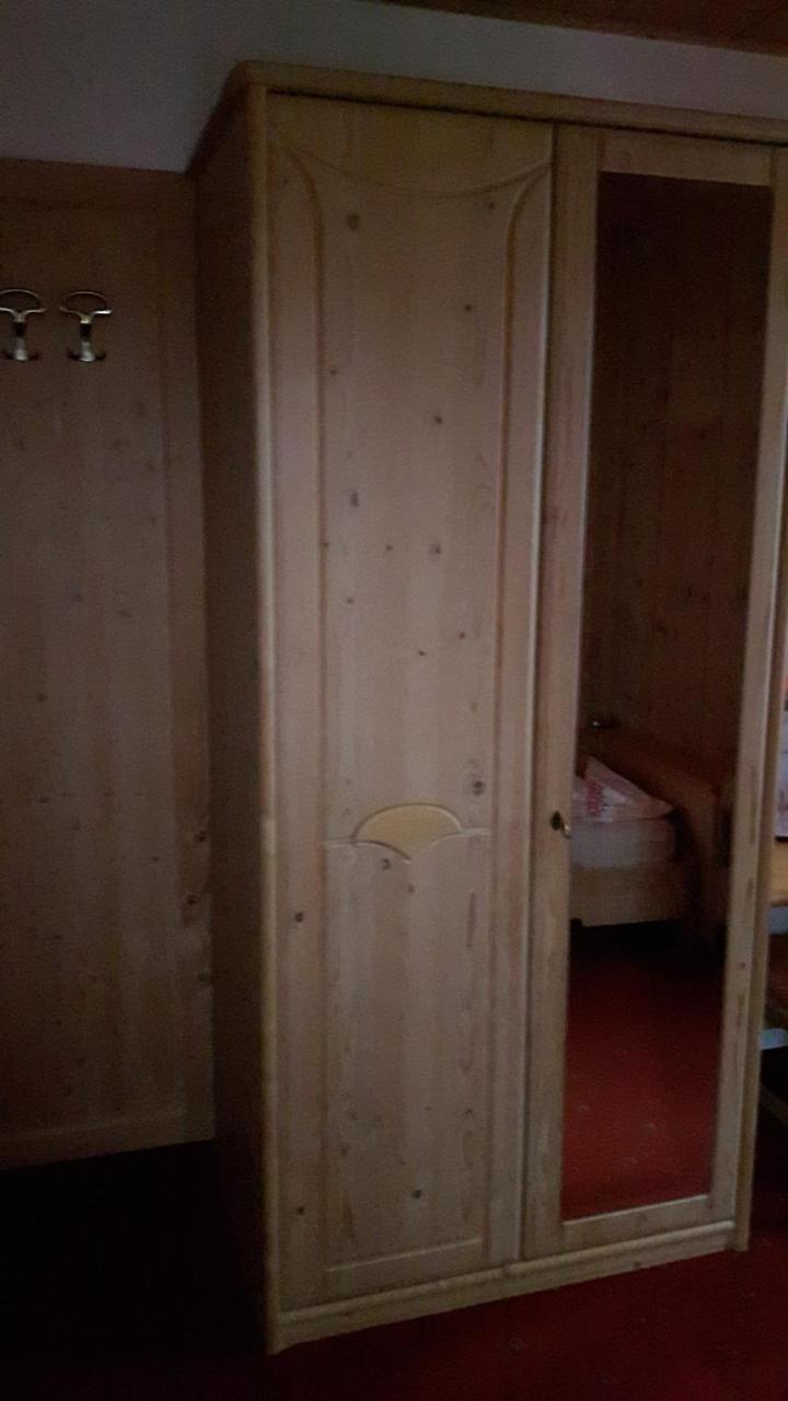 Gasthaus Weisskugel Hotel Малес Веноста Екстериор снимка